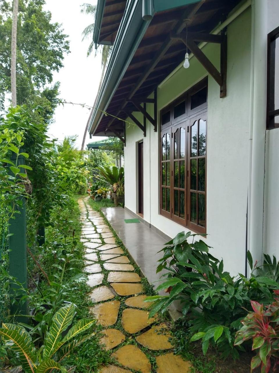 All View Resort Тангалла Экстерьер фото